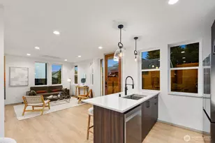 5923 32nd Ave SW, Seattle, WA 98126 - Photo 2