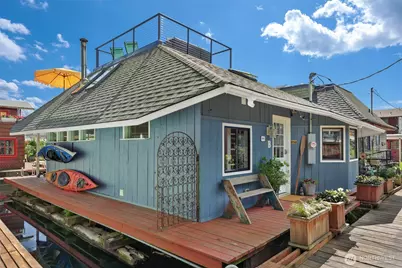 2019 Fairview Avenue E #B, Seattle, WA 98102 - Photo 2