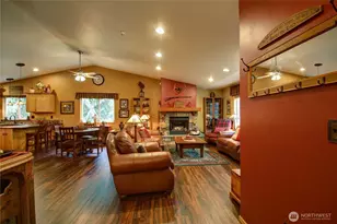 740 Sumerset Way, Sedro Woolley, WA 98284 - Photo 8