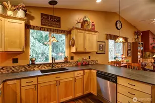 740 Sumerset Way, Sedro Woolley, WA 98284 - Photo 16