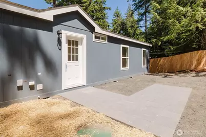 401 E Trails End Drive, Belfair, WA 98528 - Photo 4