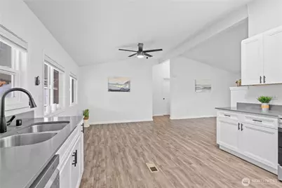 15410 SE 272nd Street #35, Kent, WA 98042 - Photo 10