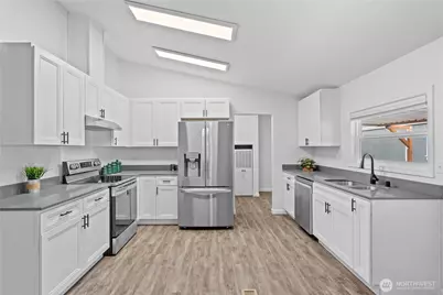 15410 SE 272nd Street #35, Kent, WA 98042 - Photo 12
