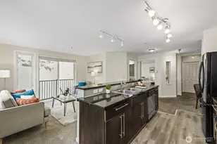 124 Bellevue Ave E, Seattle, WA 98102 - Photo 12
