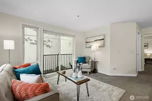 124 Bellevue Ave E, Seattle, WA 98102 - Photo 14