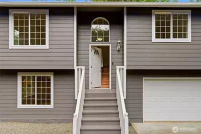 20 SE Fuschia Ave, Shelton, WA 98584 - Photo 2