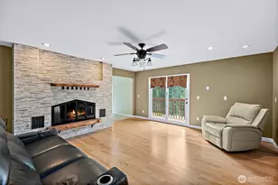 6718 76th St W, Lakewood, WA 98499 - Photo 10