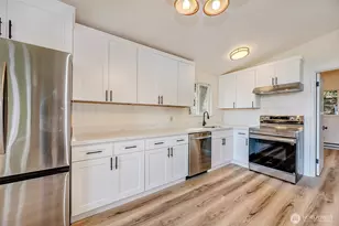 5700 212th St SW, Mountlake Terrace, WA 98043 - Photo 6