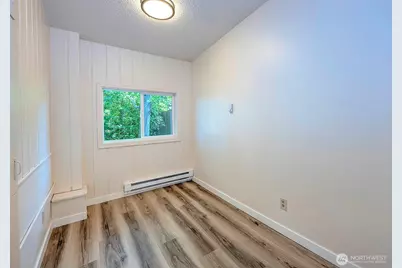 5700 212th Street SW, Mountlake Terrace, WA 98043 - Photo 10
