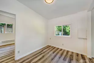 5700 212th St SW, Mountlake Terrace, WA 98043 - Photo 30