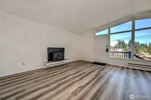 5700 212th St SW, Mountlake Terrace, WA 98043 - Photo 8