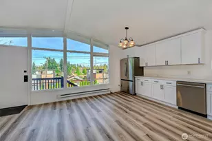 5700 212th St SW, Mountlake Terrace, WA 98043 - Photo 4