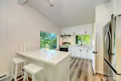 5700 212th Street SW, Mountlake Terrace, WA 98043 - Photo 18