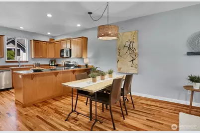 9236 Interlake Avenue N #B, Seattle, WA 98103 - Photo 6