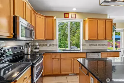 10805 189th Avenue E, Bonney Lake, WA 98391 - Photo 10