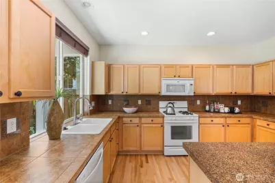 5930 Elizabeth Avenue SE, Auburn, WA 98092 - Photo 10