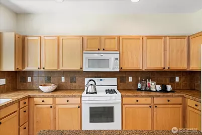 5930 Elizabeth Avenue SE, Auburn, WA 98092 - Photo 8