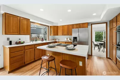 1808 Field Place NE, Renton, WA 98059 - Photo 8