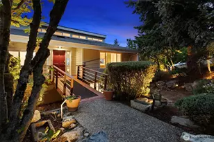 5525 Highland Dr, Bellevue, WA 98006 - Photo 34