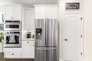 20906 149th St Ct E, Bonney Lake, WA 98391 - Photo 8