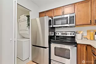 700 E Denny Way, Seattle, WA 98122 - Photo 10