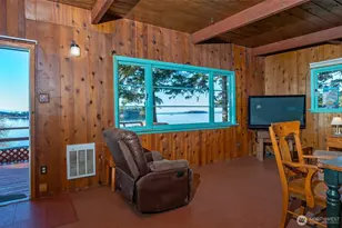 24 Starboard Rd, Lopez Island, WA 98261 - Photo 8