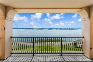 2015 SE Columbia River Dr, Vancouver, WA 98661 - Photo 6