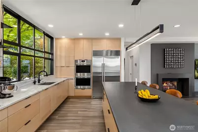7733 Hansen Road NE, Bainbridge Island, WA 98110 - Photo 16