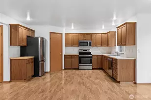 2020 Sable Ln NE, Olympia, WA 98506 - Photo 8