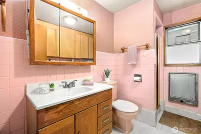 902 N 149th Street, Shoreline, WA 98133 - Photo 12