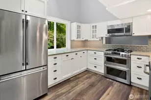 7825 NE 140th Pl, Kirkland, WA 98034 - Photo 10