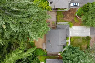 7825 NE 140th Pl, Kirkland, WA 98034 - Photo 36