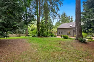 7825 NE 140th Pl, Kirkland, WA 98034 - Photo 28