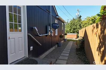 807 Georgiana St, Port Angeles, WA 98362 - Photo 12