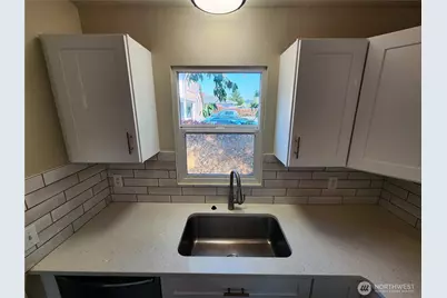 807 Georgiana St, Port Angeles, WA 98362 - Photo 20