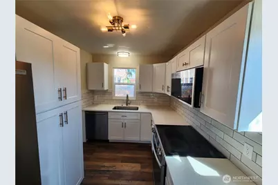 807 Georgiana St, Port Angeles, WA 98362 - Photo 18