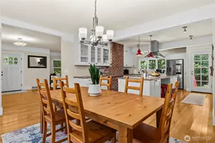 18443 Ballinger Way NE, Lake Forest Park, WA 98155 - Photo 8