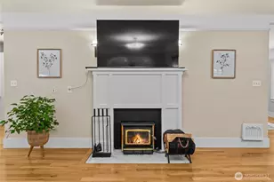 18443 Ballinger Way NE, Lake Forest Park, WA 98155 - Photo 4