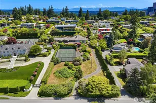 1700 92nd Ave NE, Clyde Hill, WA 98004 - Photo 1