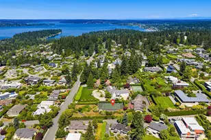 1700 92nd Ave NE, Clyde Hill, WA 98004 - Photo 8