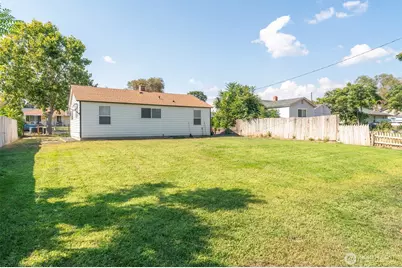 519 N Clark Road, Moses Lake, WA 98837 - Photo 2