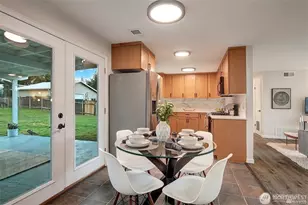 3708 NE 22nd St, Renton, WA 98056 - Photo 10