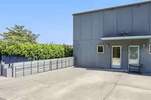 2651 22nd Ave W, Seattle, WA 98199 - Photo 36