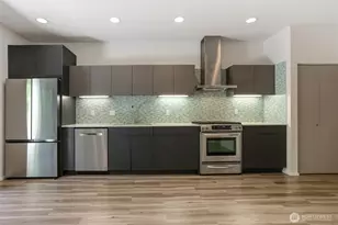 2651 22nd Ave W, Seattle, WA 98199 - Photo 10