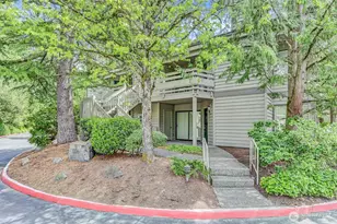 1336 Bellevue Way NE, Bellevue, WA 98004 - Photo 22