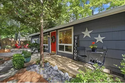 2804 E Howell Street, Seattle, WA 98122 - Photo 1