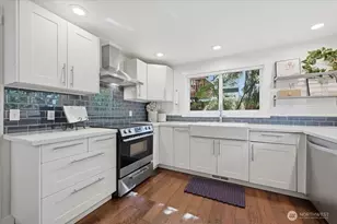 2804 E Howell St, Seattle, WA 98122 - Photo 12
