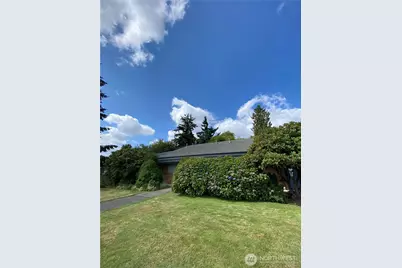 609 Shattuck Avenue S #7, Renton, WA 98057 - Photo 1