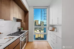 121 Stewart St, Seattle, WA 98101 - Photo 4