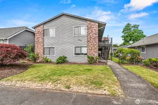 1521 9th Ave, Longview, WA 98632 - Photo 2
